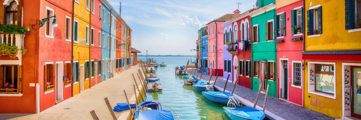 Soldes du Vendredi Fou avec Insight Vacations, achetez-en un, obtenez-en un deuxième à 50 % sur les voyages 2026*